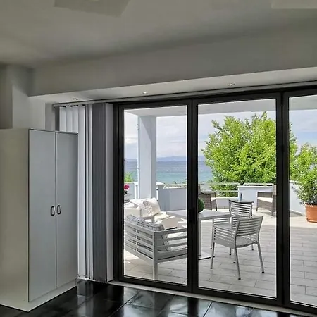 Apartamento George 1 *