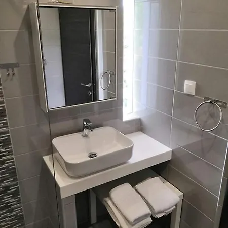 Apartamento George 1 *